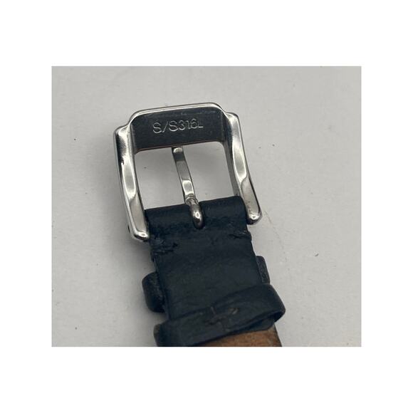 Kenneth Cole Reaction Women's Watch 22mm - Adjustable Leather Band - New Battery - Picture 9 of 10